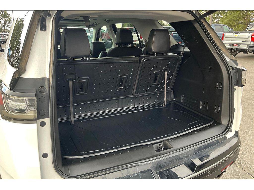 used 2021 Chevrolet Traverse car, priced at $31,995