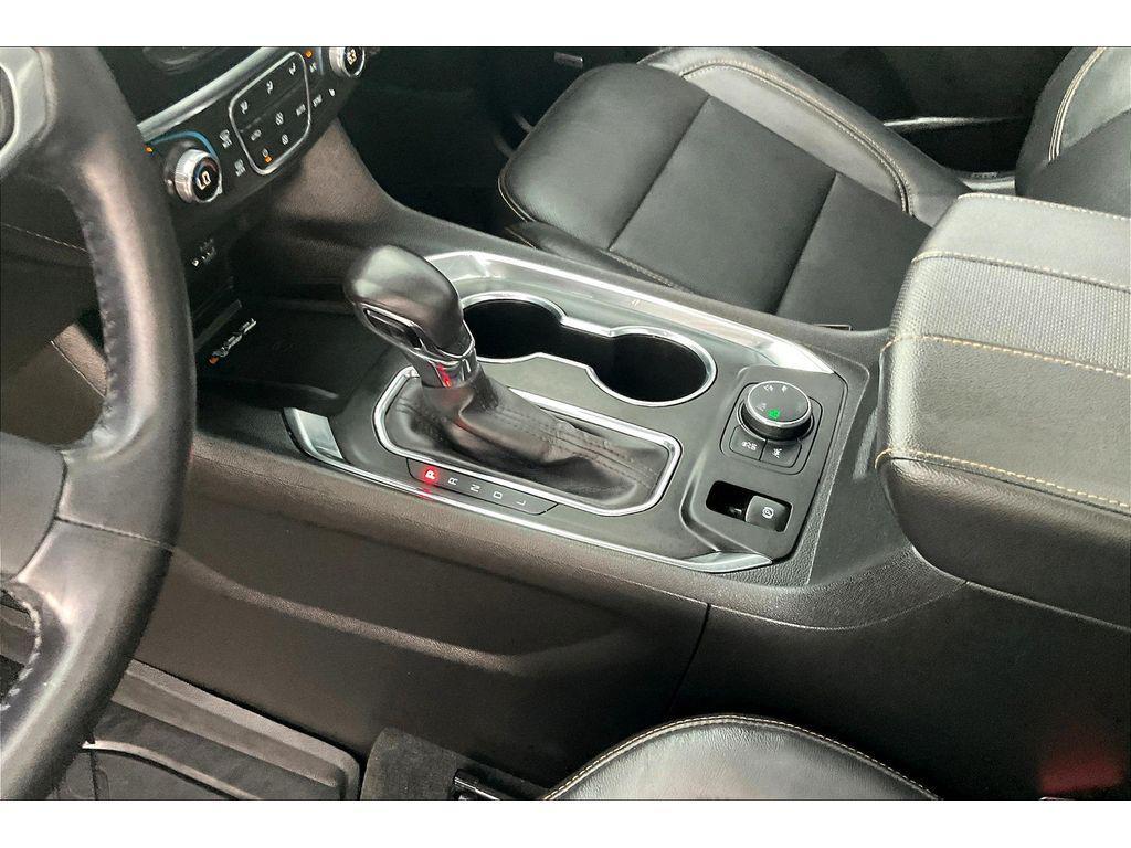used 2021 Chevrolet Traverse car, priced at $31,995