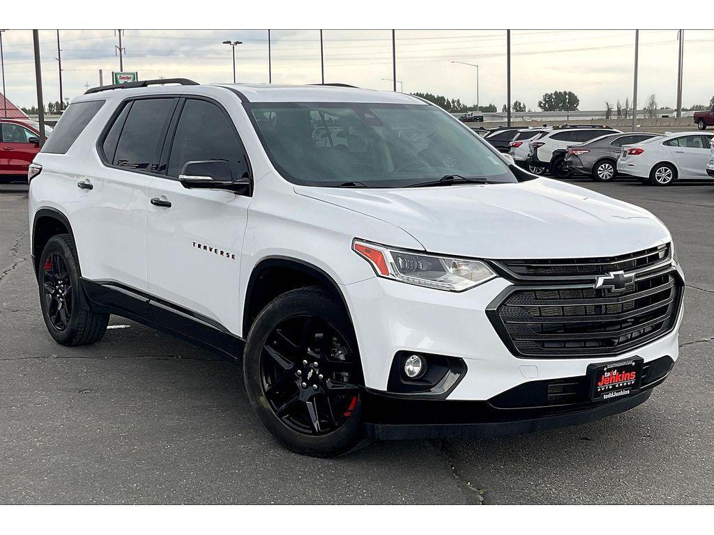 used 2021 Chevrolet Traverse car, priced at $31,995