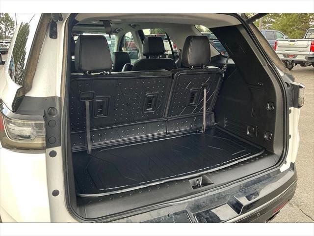 used 2021 Chevrolet Traverse car, priced at $35,495