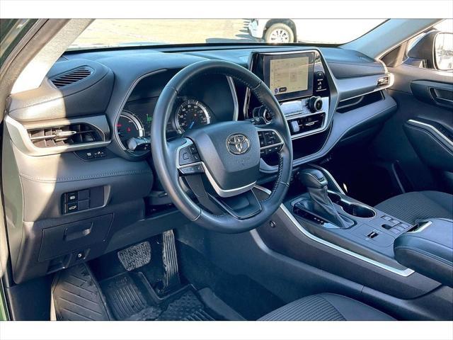 used 2023 Toyota Highlander Hybrid car, priced at $41,495