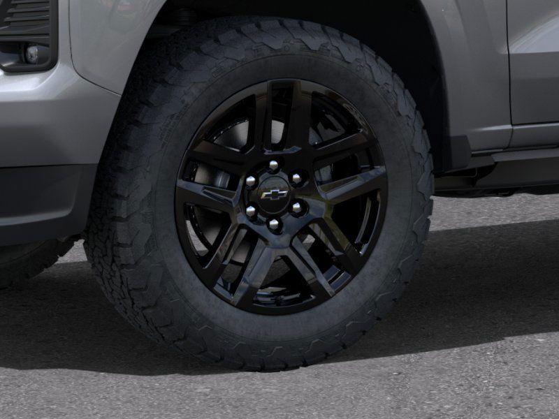 new 2025 Chevrolet Colorado car, priced at $45,213