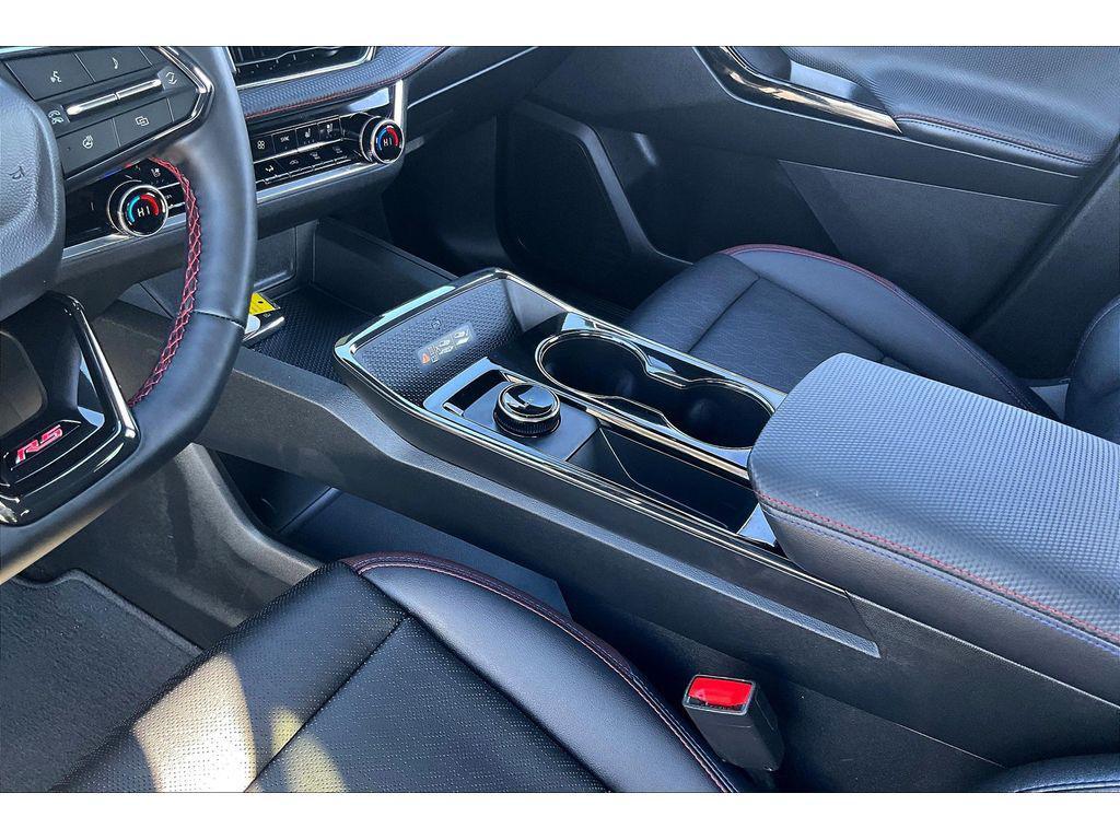 used 2025 Chevrolet Equinox car, priced at $37,495