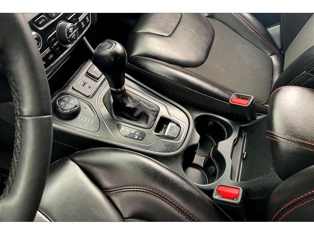 used 2022 Jeep Cherokee car, priced at $26,495