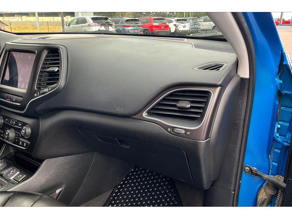 used 2022 Jeep Cherokee car, priced at $26,495