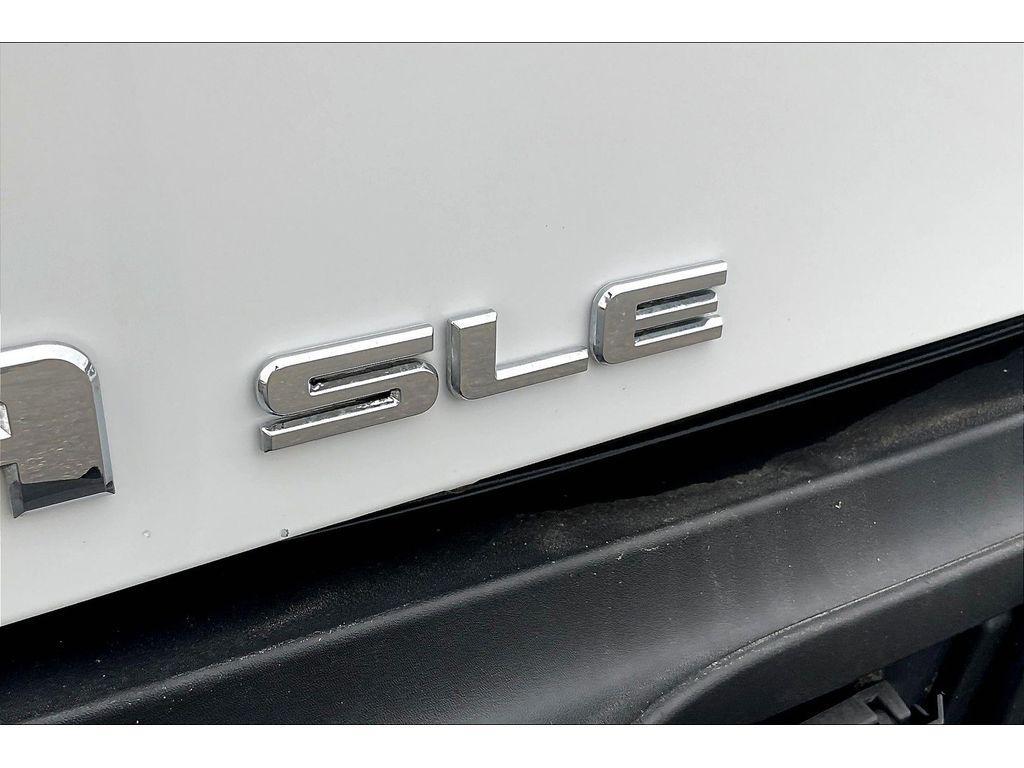 used 2012 GMC Sierra 2500 car, priced at $15,995