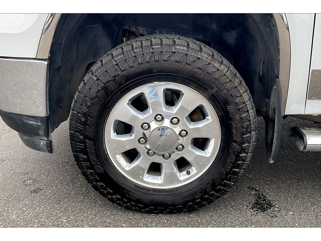 used 2012 GMC Sierra 2500 car, priced at $15,995