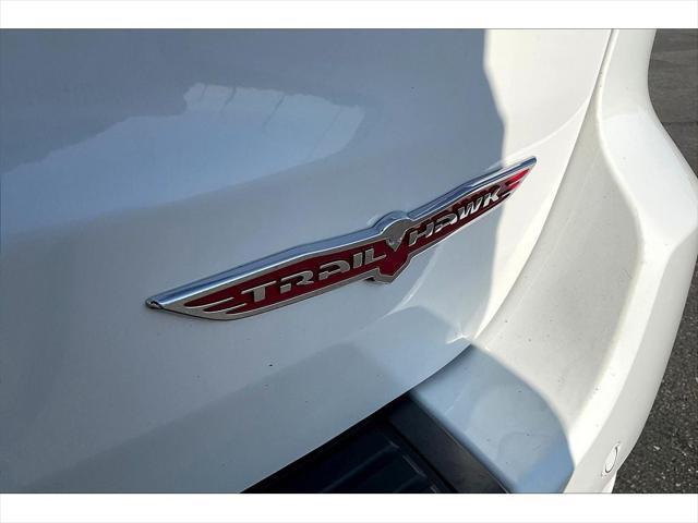 used 2020 Jeep Grand Cherokee car, priced at $25,495