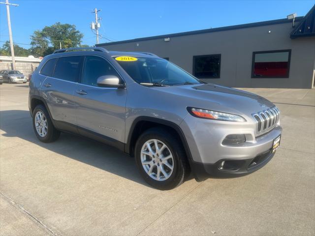 used 2016 Jeep Cherokee car, priced at $10,995