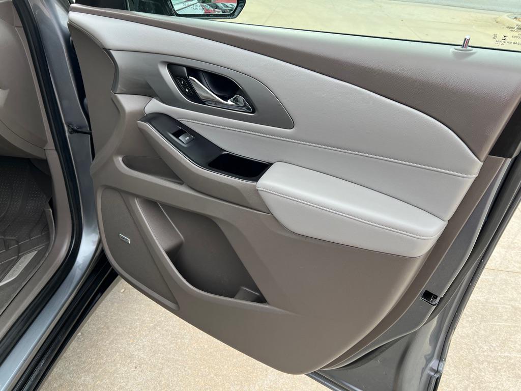 used 2020 Chevrolet Traverse car, priced at $16,995