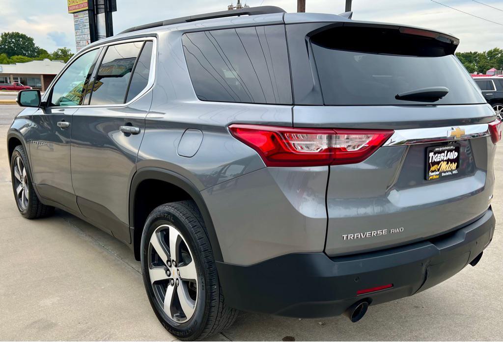 used 2020 Chevrolet Traverse car, priced at $16,995