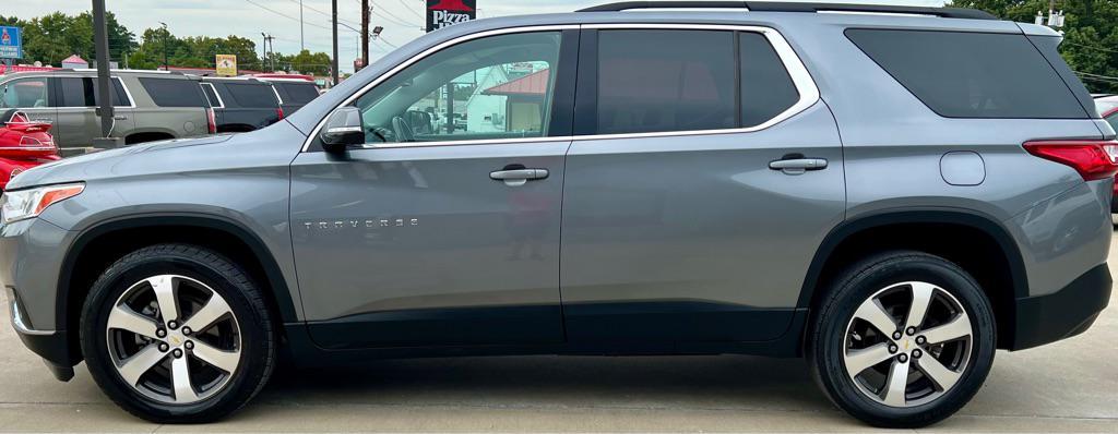 used 2020 Chevrolet Traverse car, priced at $16,995