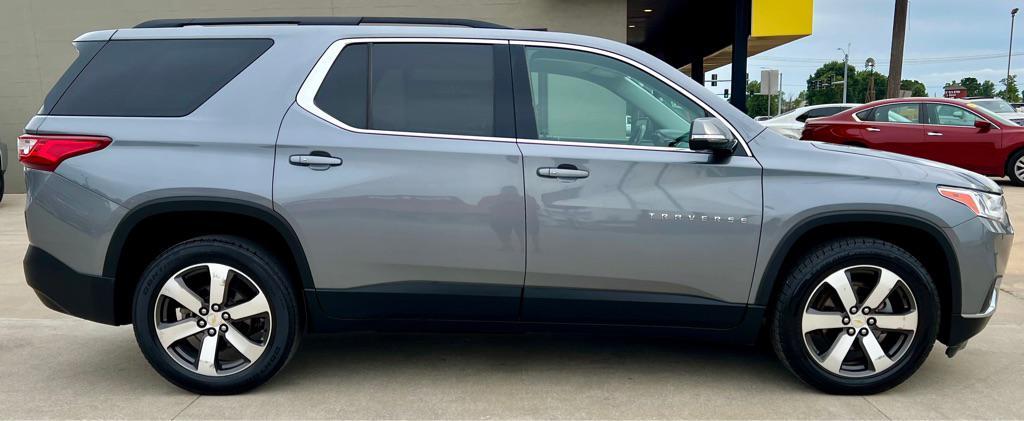 used 2020 Chevrolet Traverse car, priced at $16,995