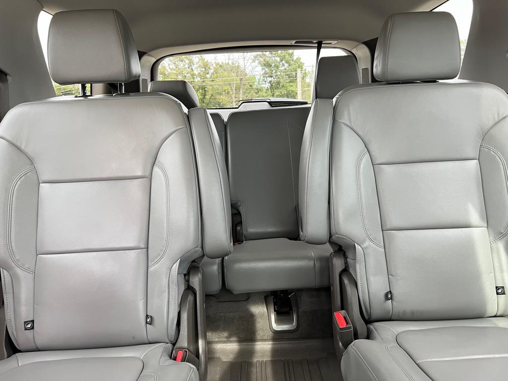 used 2020 Chevrolet Traverse car, priced at $16,995
