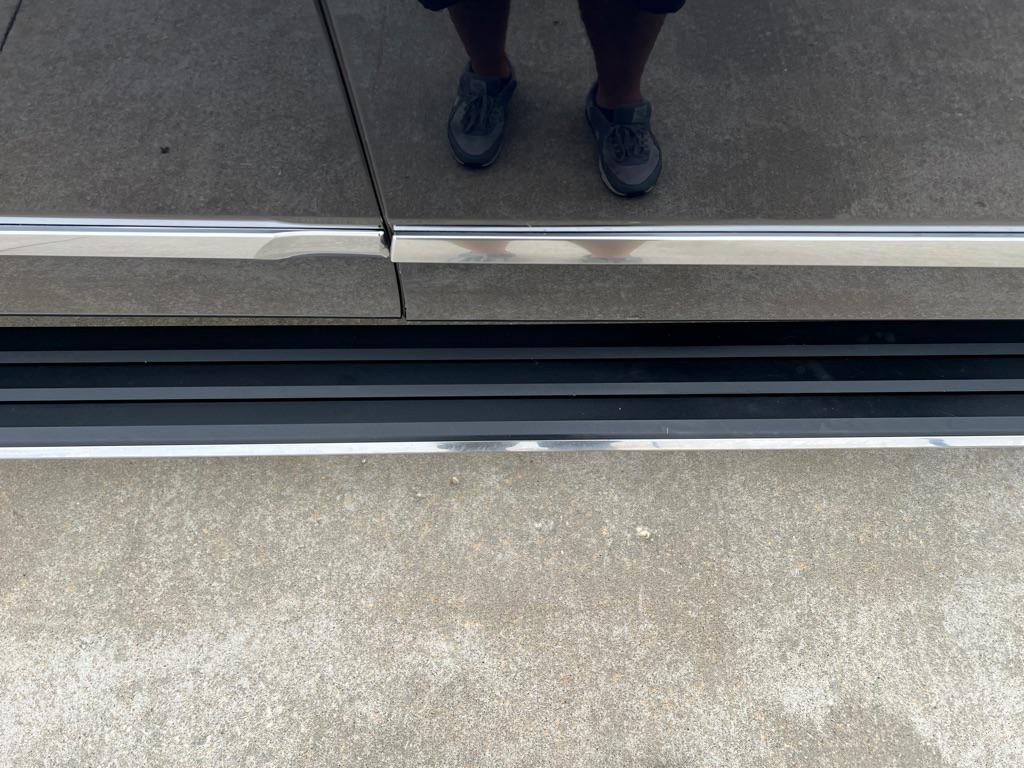 used 2017 Cadillac Escalade ESV car, priced at $30,995