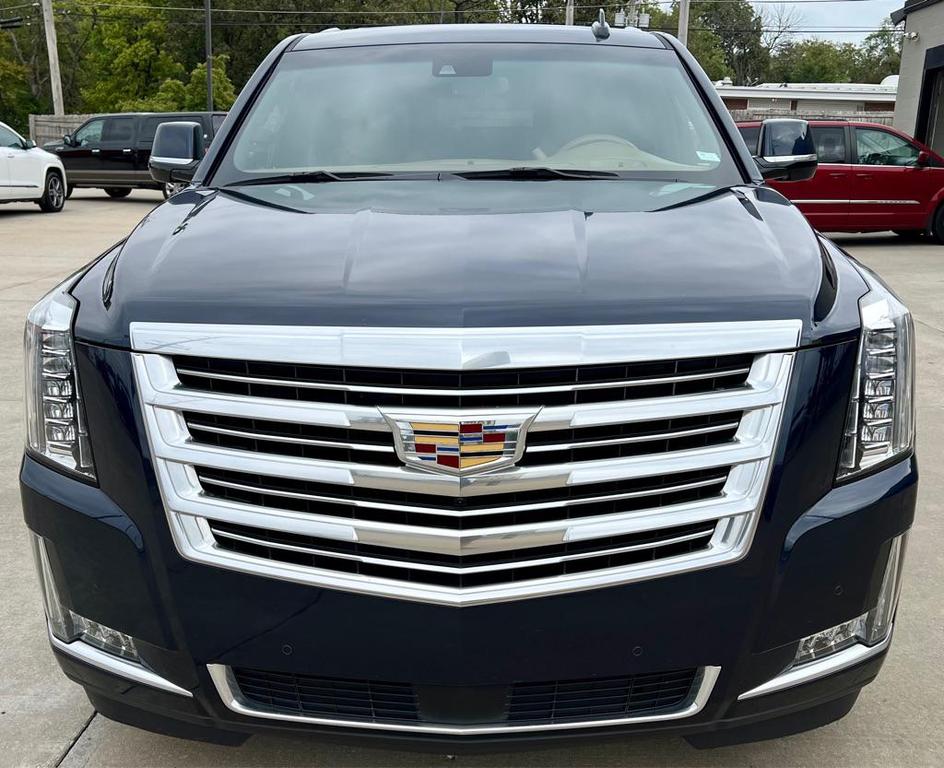used 2017 Cadillac Escalade ESV car, priced at $30,995