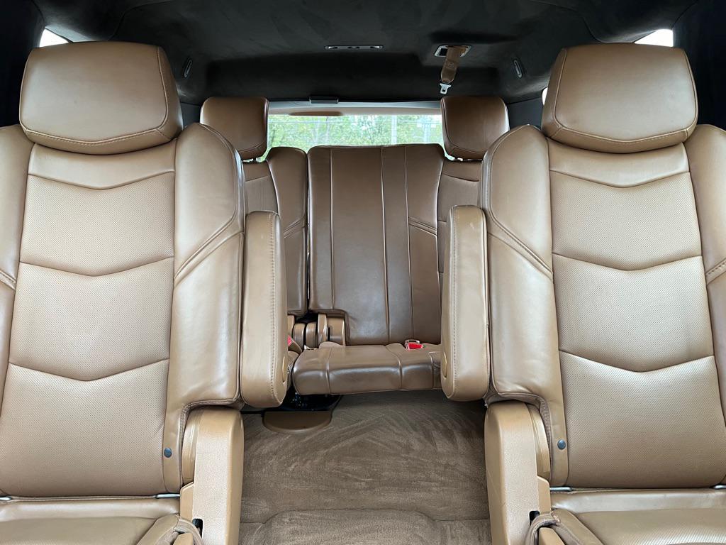 used 2017 Cadillac Escalade ESV car, priced at $30,995