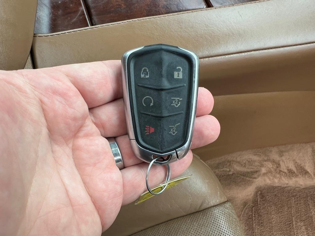 used 2017 Cadillac Escalade ESV car, priced at $30,995