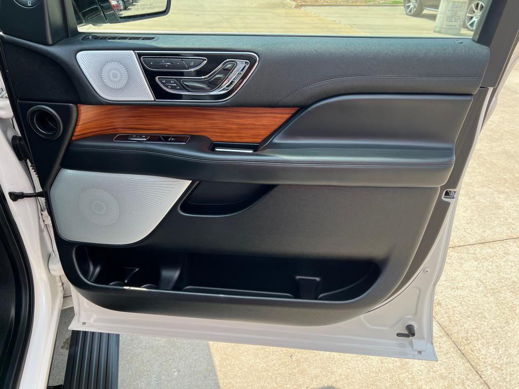 used 2019 Lincoln Navigator L car, priced at $29,995