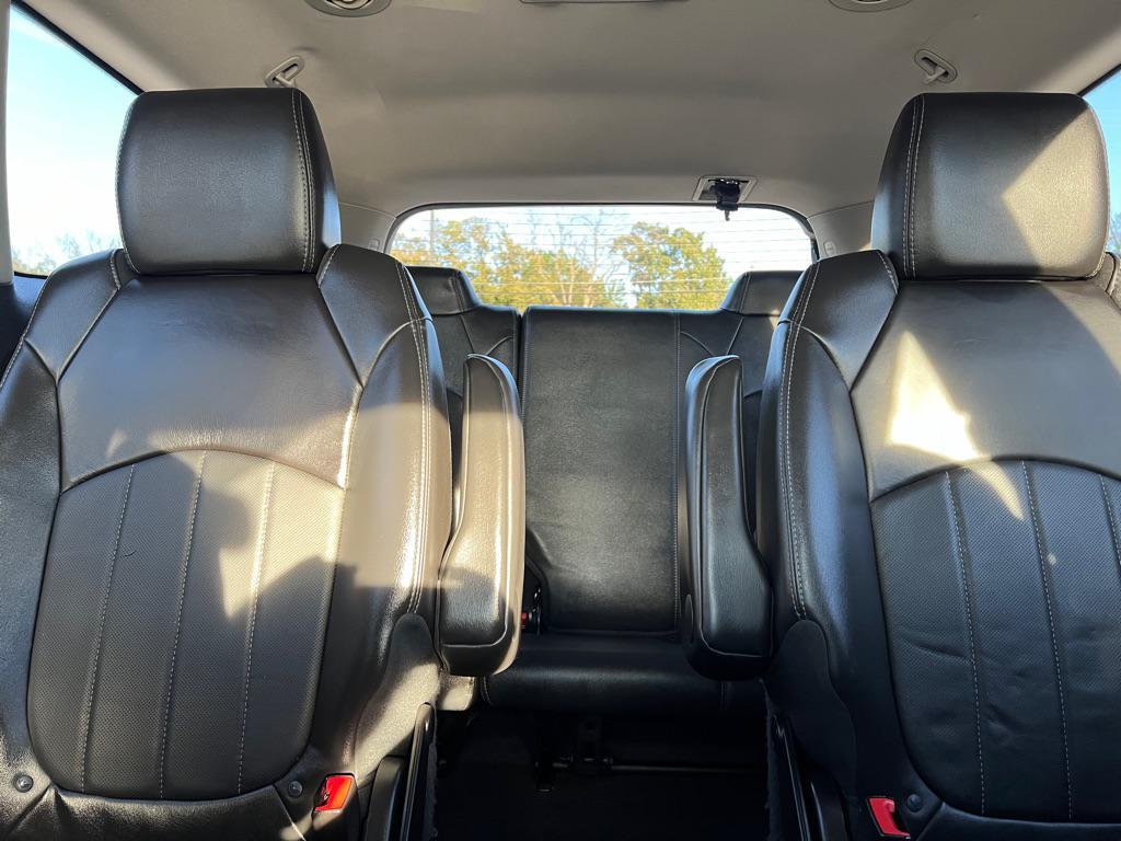 used 2015 Buick Enclave car, priced at $10,995