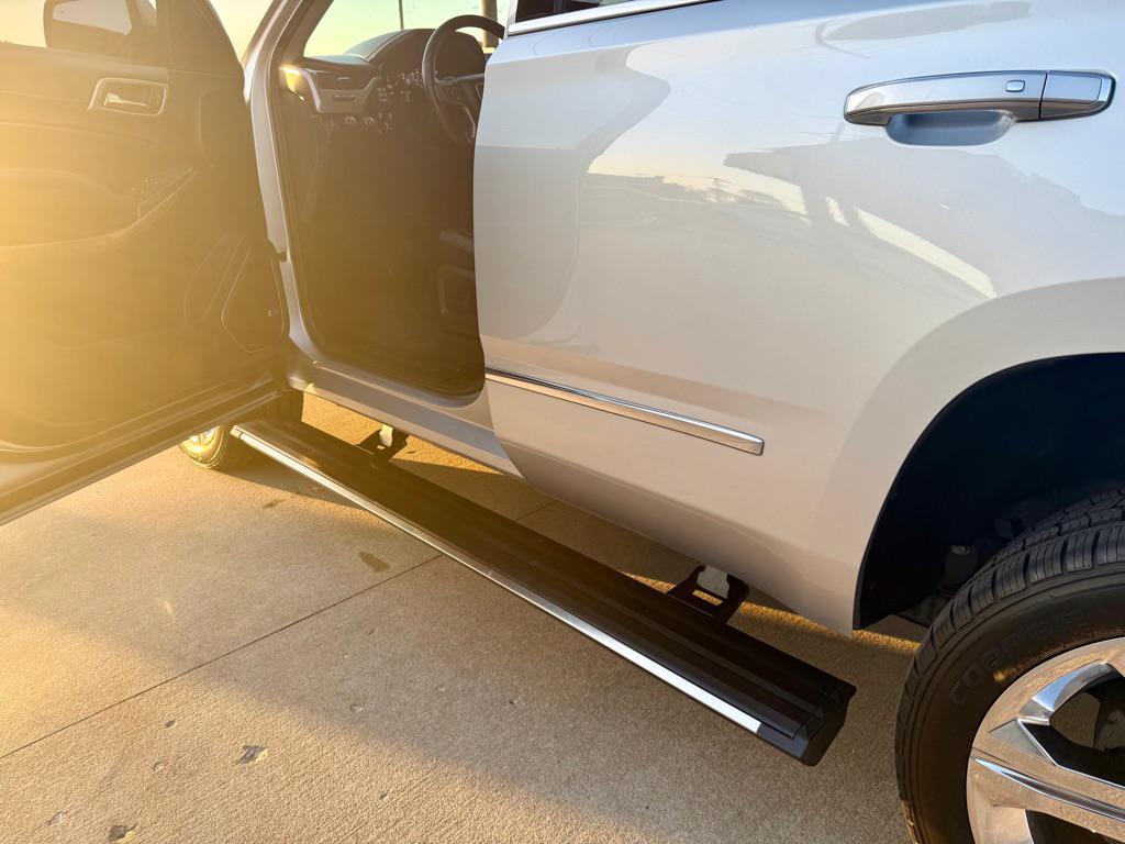 used 2017 GMC Yukon car, priced at $26,995