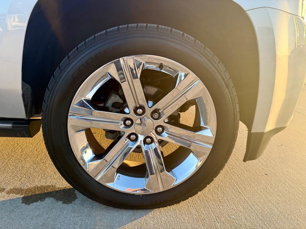 used 2017 GMC Yukon car, priced at $26,995
