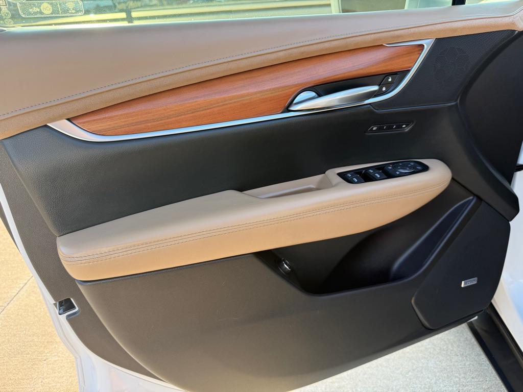 used 2018 Cadillac XT5 car, priced at $18,995