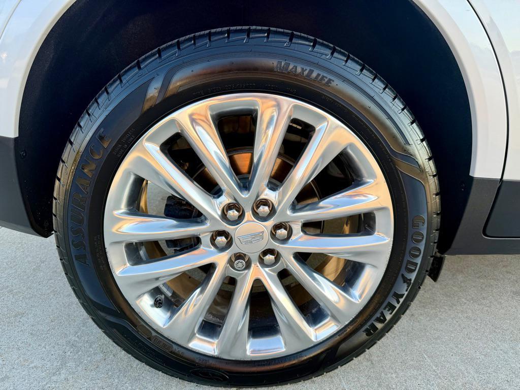 used 2018 Cadillac XT5 car, priced at $18,995