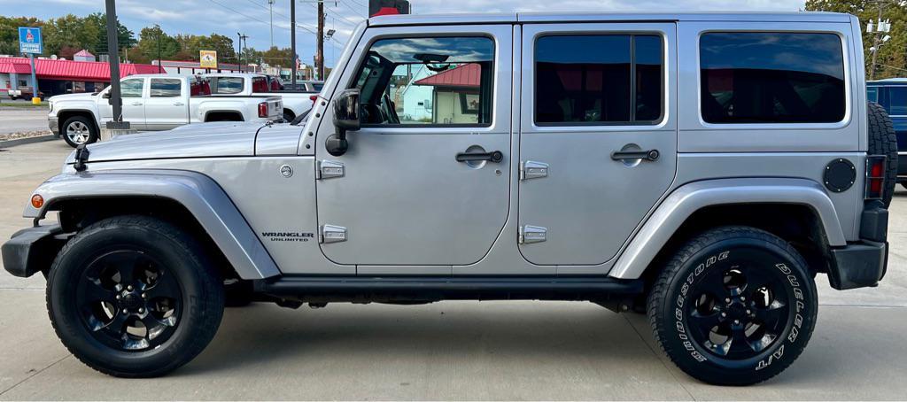 used 2015 Jeep Wrangler Unlimited car, priced at $19,995