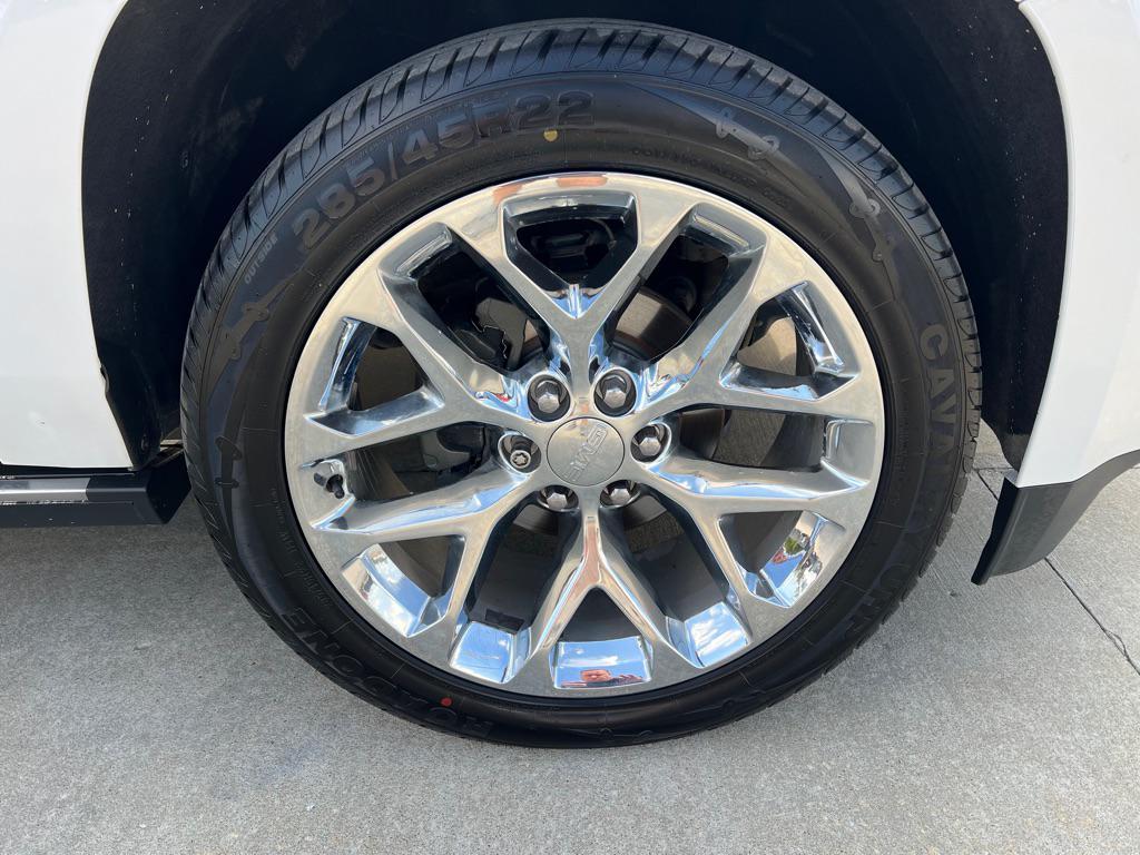 used 2018 GMC Yukon XL car, priced at $29,995