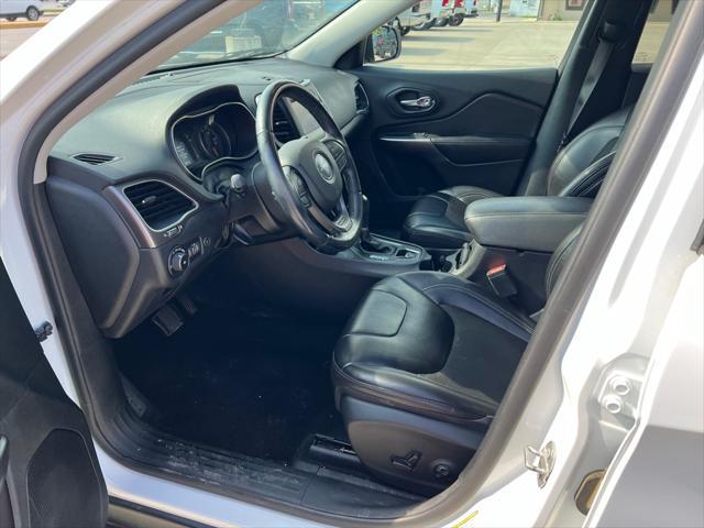 used 2020 Jeep Cherokee car, priced at $18,995