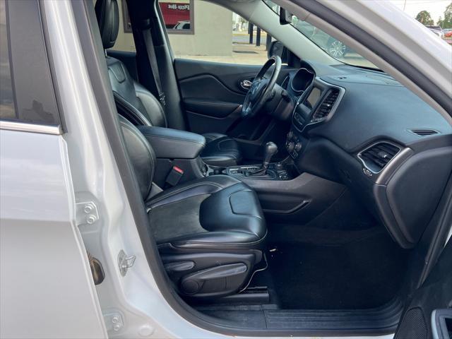 used 2020 Jeep Cherokee car, priced at $18,995