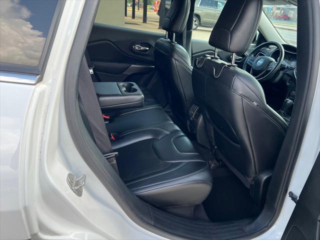 used 2020 Jeep Cherokee car, priced at $18,995