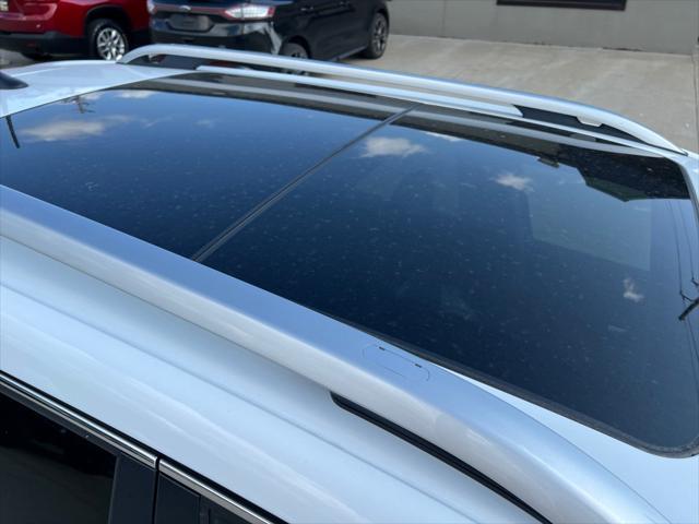 used 2020 Jeep Cherokee car, priced at $18,995