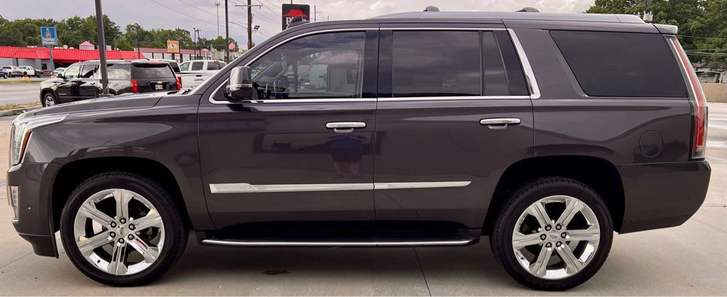 used 2017 Cadillac Escalade car, priced at $27,995