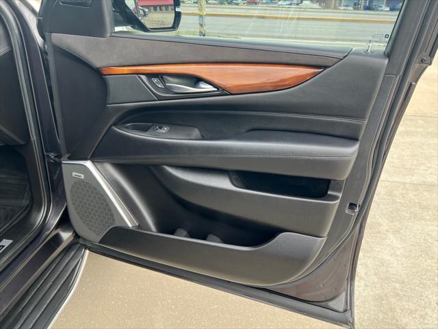 used 2017 Cadillac Escalade car, priced at $27,995