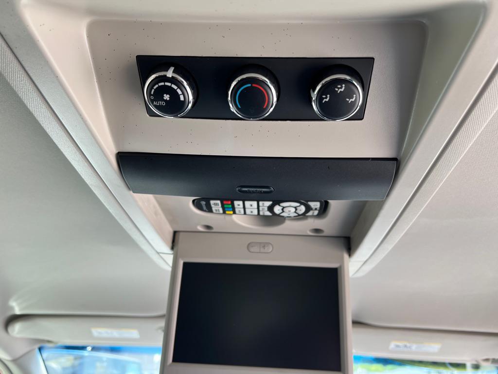 used 2015 Chrysler Town & Country car, priced at $11,995