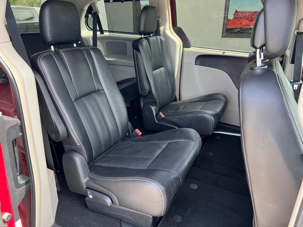 used 2015 Chrysler Town & Country car, priced at $11,995