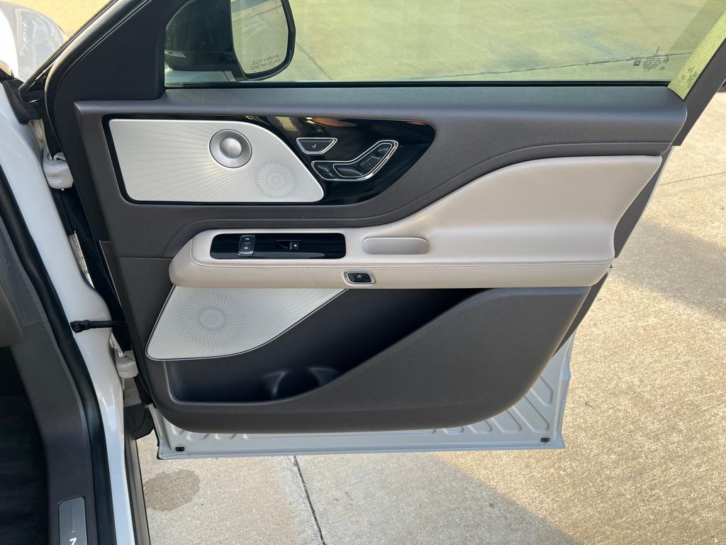 used 2021 Lincoln Aviator car, priced at $28,995