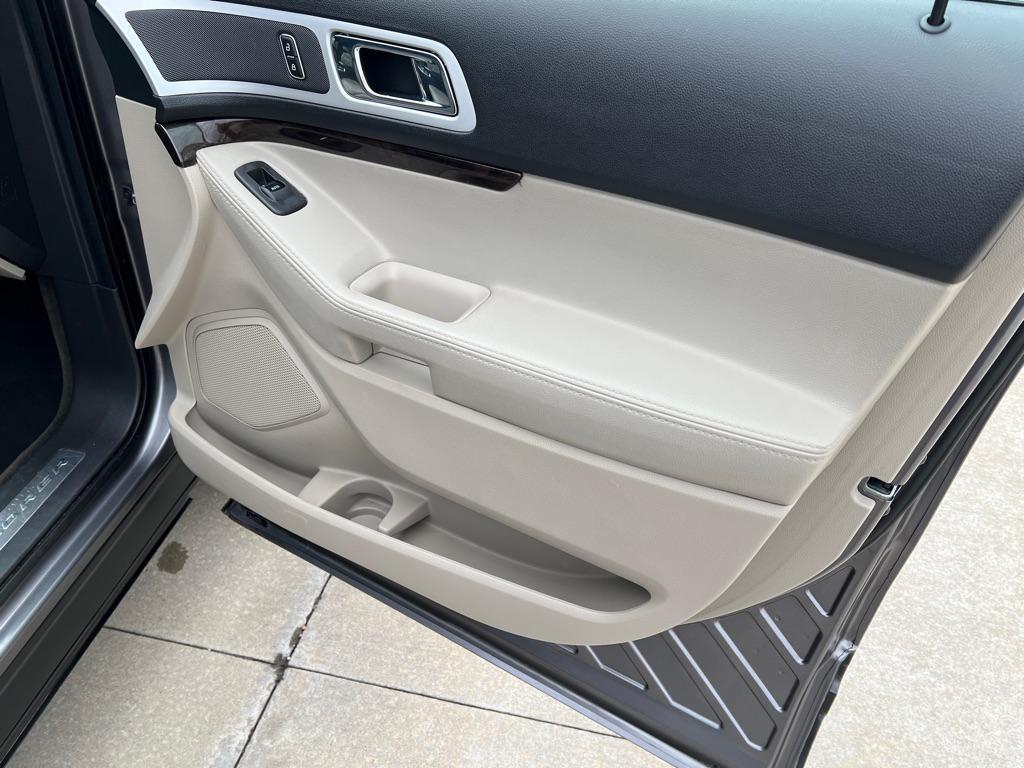 used 2013 Ford Explorer car, priced at $11,995