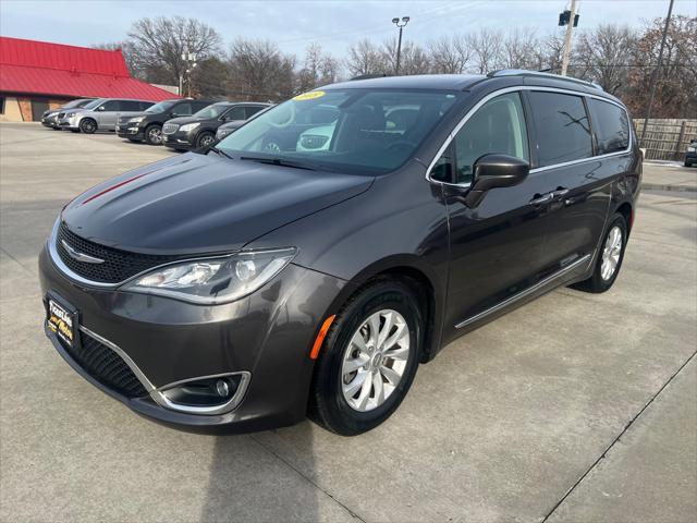 used 2018 Chrysler Pacifica car, priced at $12,995