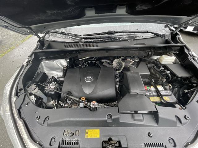 used 2019 Toyota Highlander car, priced at $24,000