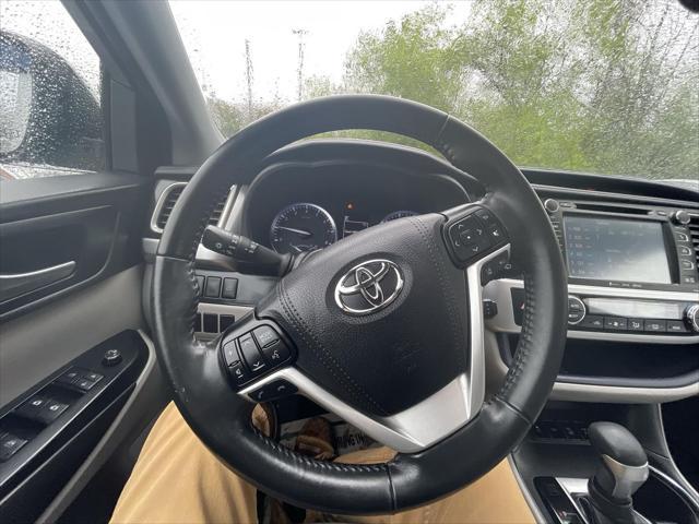 used 2019 Toyota Highlander car, priced at $24,000