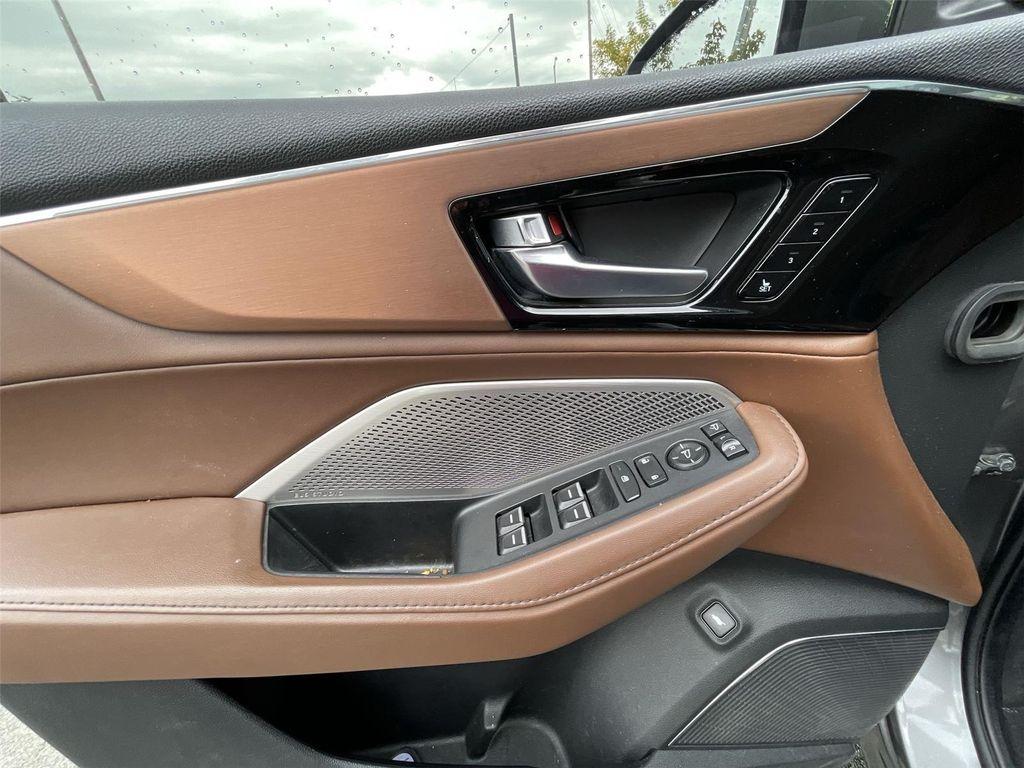 used 2022 Acura MDX car, priced at $33,500