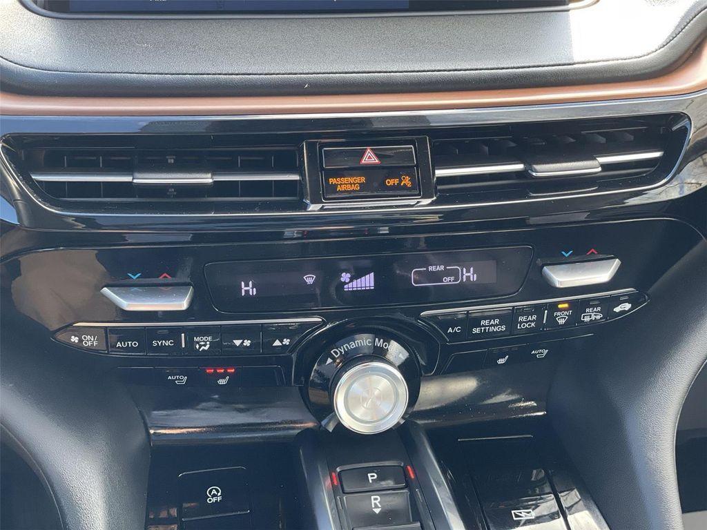 used 2022 Acura MDX car, priced at $33,000