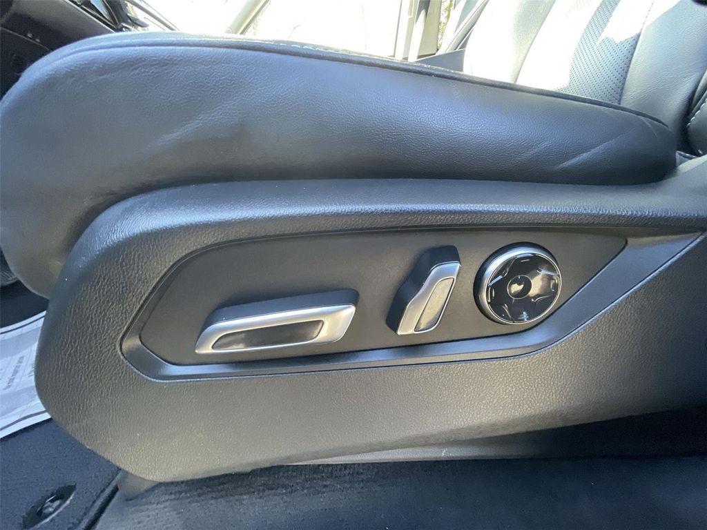 used 2022 Acura MDX car, priced at $33,000