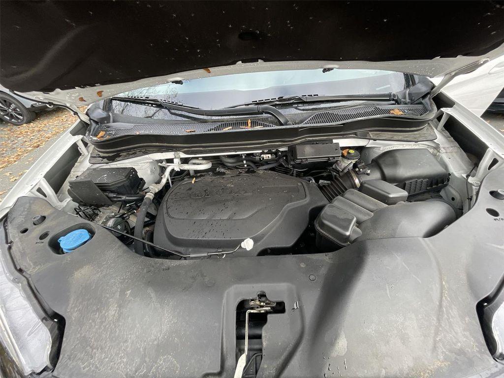 used 2022 Honda Pilot car, priced at $34,000