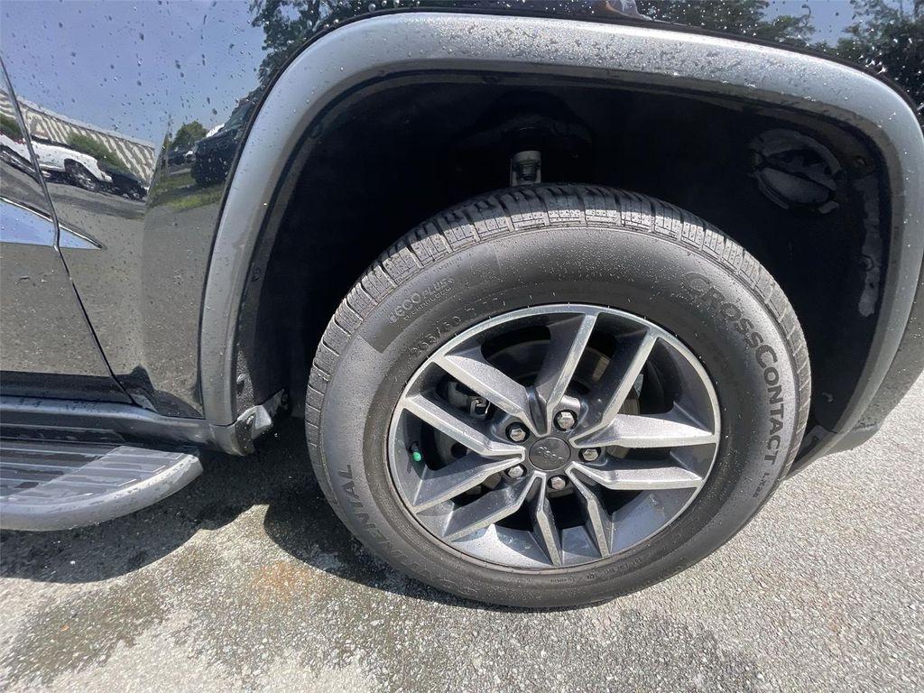 used 2020 Jeep Grand Cherokee car, priced at $25,000