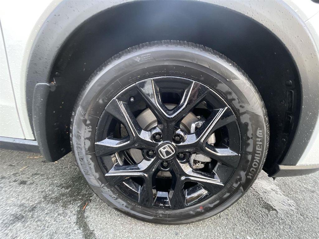 used 2025 Honda HR-V car, priced at $27,000