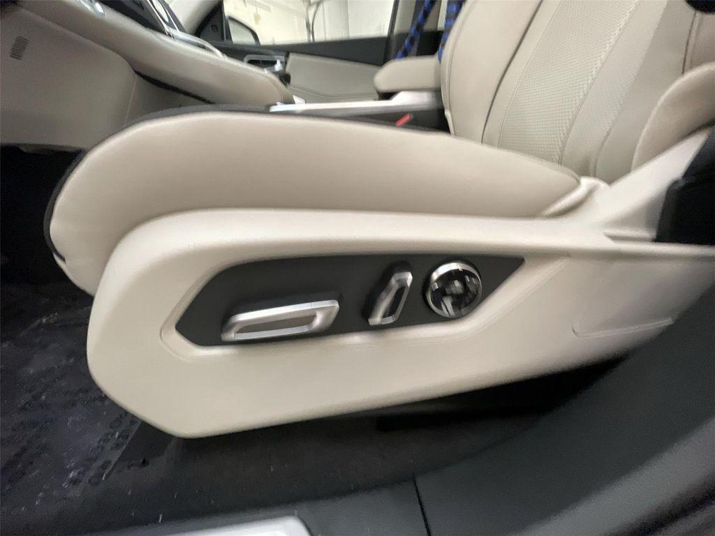 new 2025 Acura RDX car, priced at $53,800